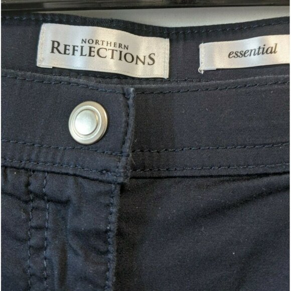 Northern Reflections Women's Capri Pants Cotton Navy Blue Knee Stretch Size 4 - Picture 3 of 9